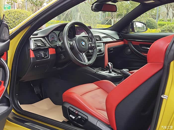 20年4月上牌宝马m4两驱双门版性能车本地一手车整车原版