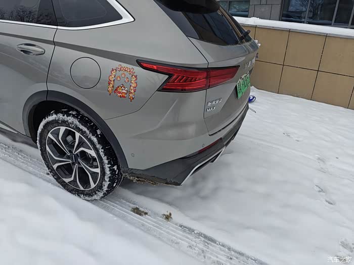 瑞雪兆丰年枭龙max伴你左右