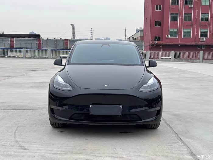 特斯拉modely2021款标准续航后驱版行驶8w