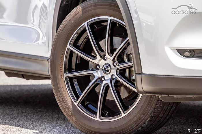 分享一款好看的原厂19寸轮毂有兄弟了解款式的具体情况不