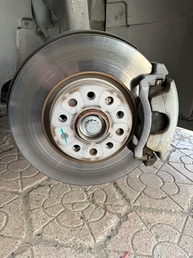 【图】6w多公里的刹车片_一汽-大众cc论坛_汽车之家论坛