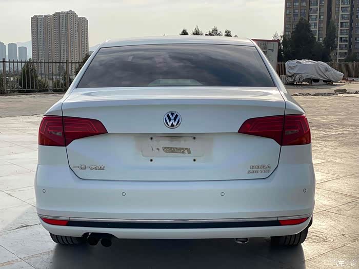 新到17年大众宝来14t两百万纪念版价格不高4个多