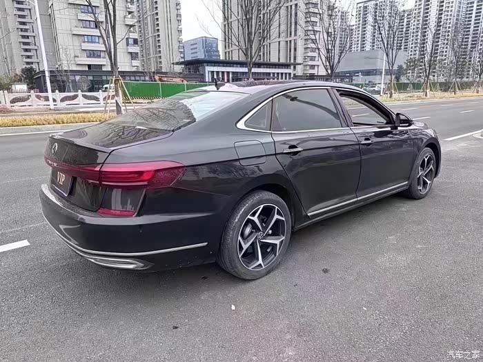 准23年大众帕萨特330tsi 星空尊贵版 2.0t 电动座