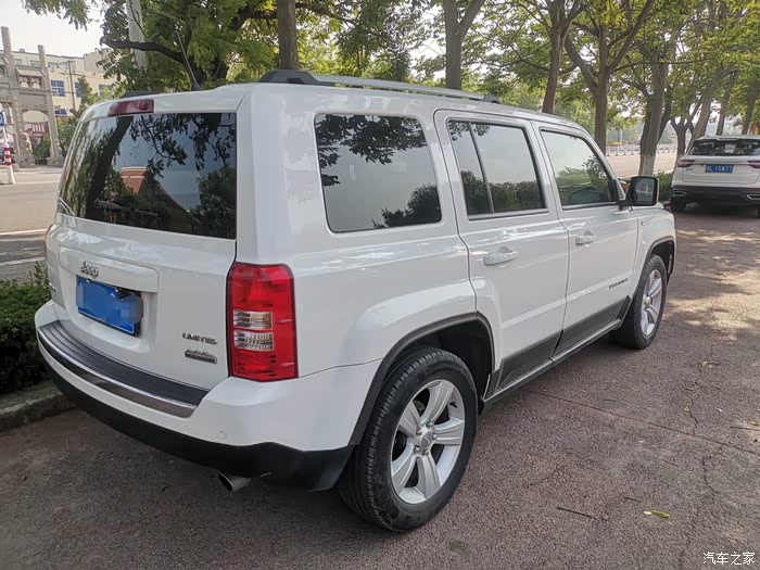 转让14年四驱顶配自由客