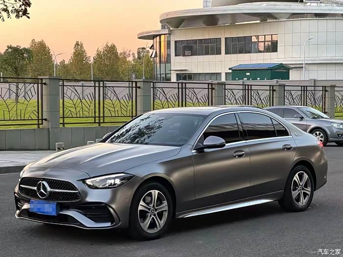 22年奔驰c200l竟然这个价