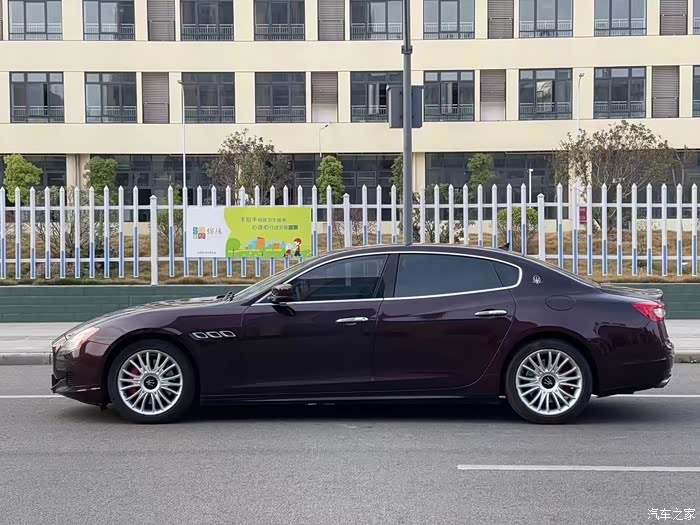 最新拿下差一天17年玛莎拉蒂总裁新车指导价142w实