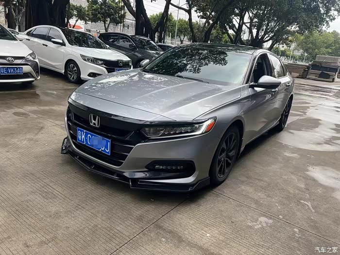 20年9月本田雅阁15t精英版极品原版原漆一手车行驶