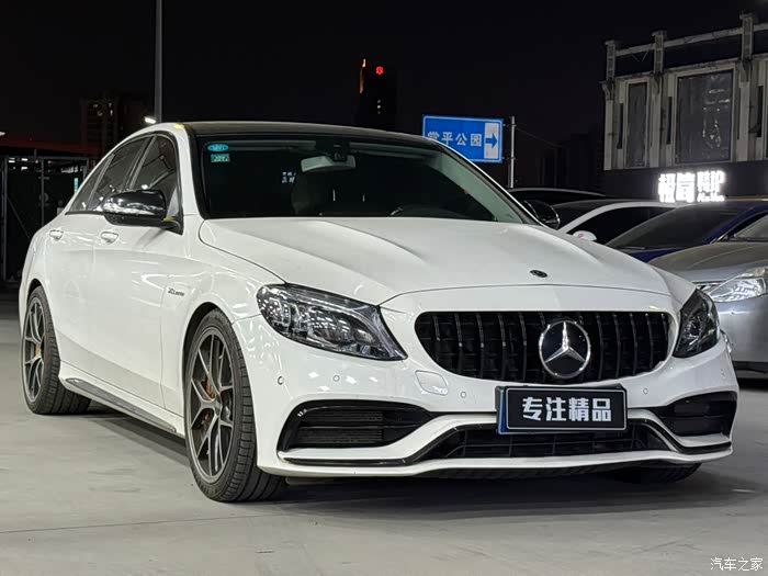 奔驰19款c180l时尚型运动版