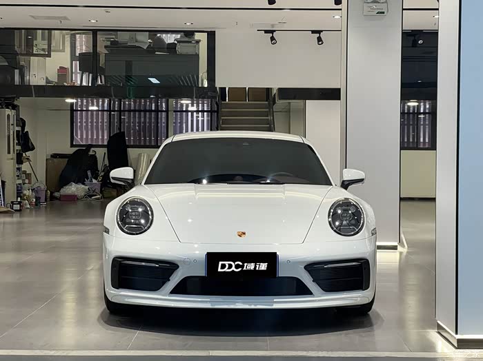 保时捷911?carrera?s 2021年11月上牌,配置