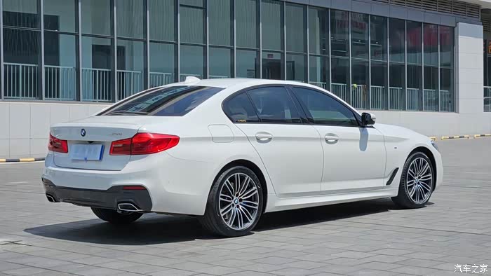 8带回家 19年宝马530im运动 一手,全车原版