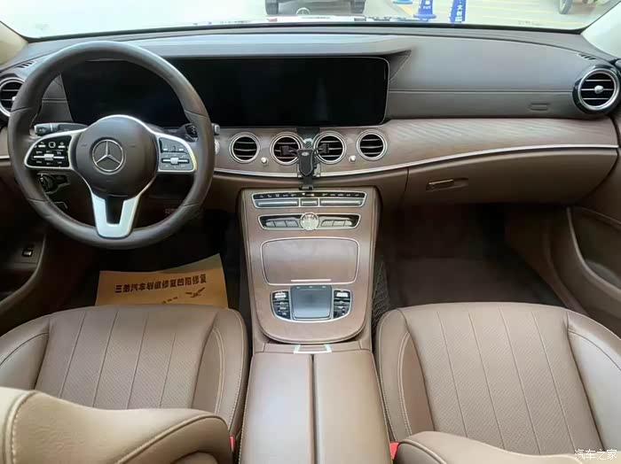出19年奔驰e300l豪华版个人一手车实表66万公里