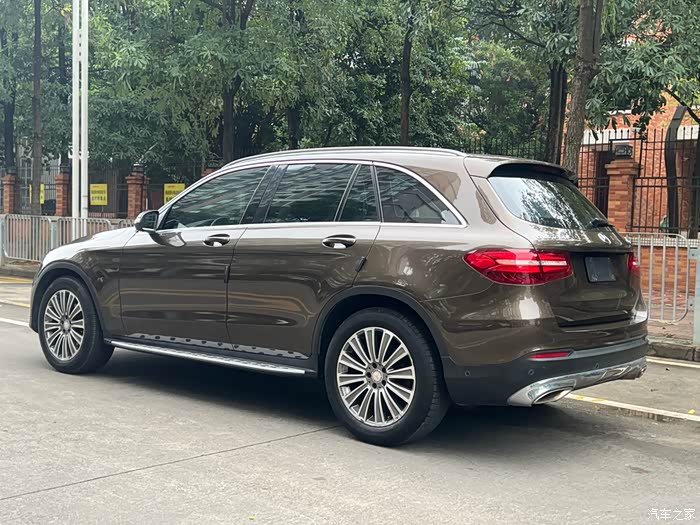 16年奔驰glc260一手车精品车况里外成色超靓无任