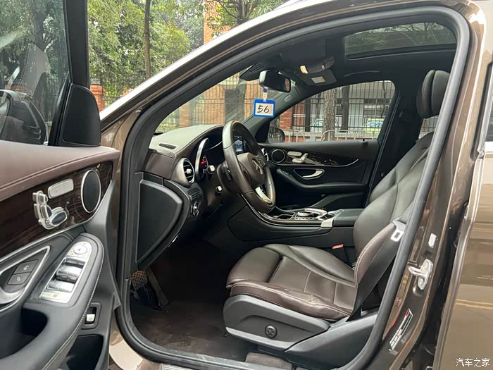 16年奔驰glc260一手车精品车况里外成色超靓无任