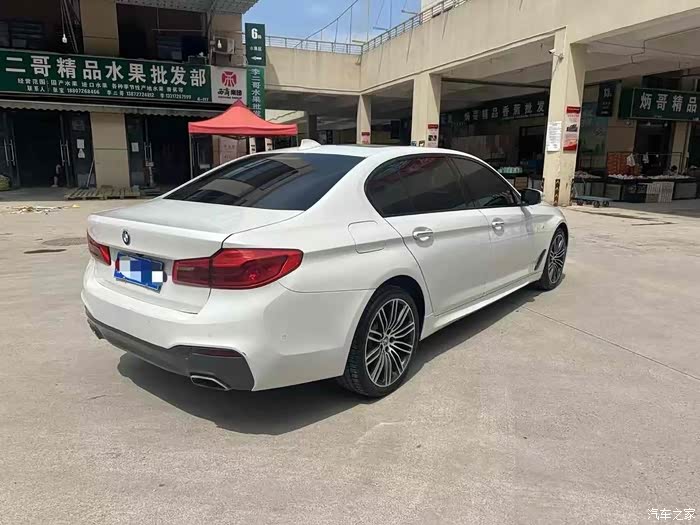 即将到店18年18款宝马530li尊享运动版,实表7.8万公