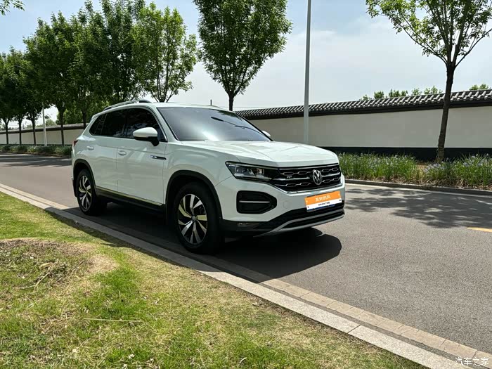 卖!探岳330两驱豪华白色