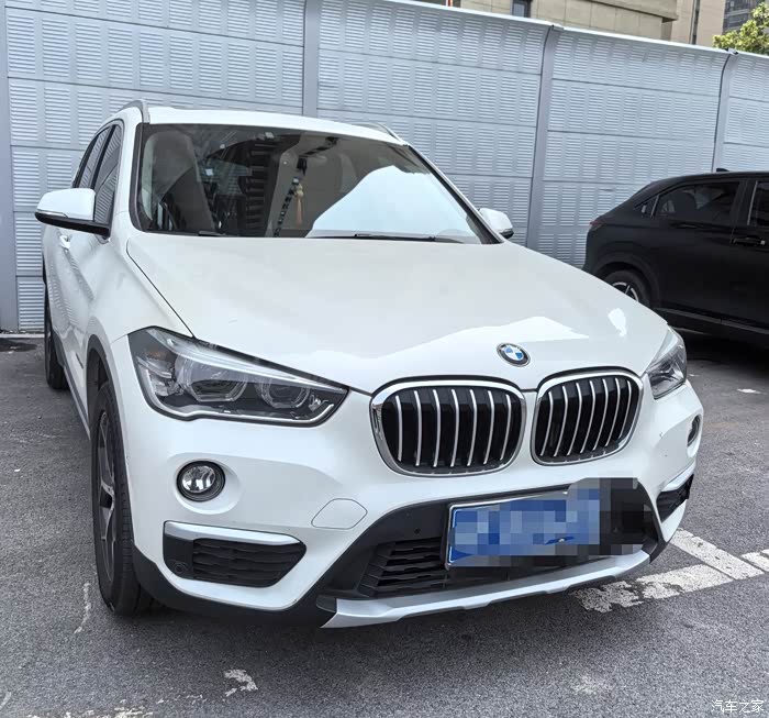 宝马x1指导价38.5万那款,2.0t四驱豪华型,192匹马
