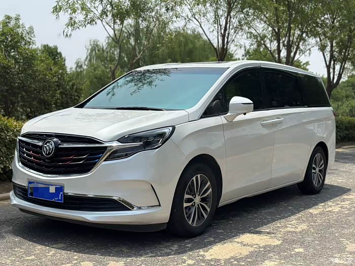 21年别克gl8 653新款大连屏 车主重金升级 前后原版