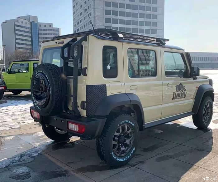 铃木吉姆尼即将价格探底新套件还是那么帅气