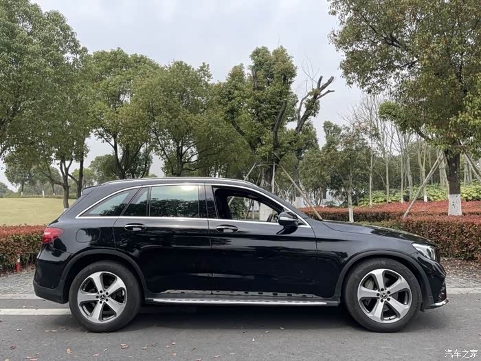 17年奔驰glc260竟然这个价