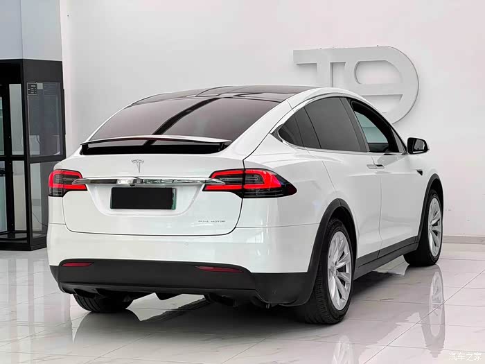 19款特斯拉modelx长续航19年12月上牌仅4