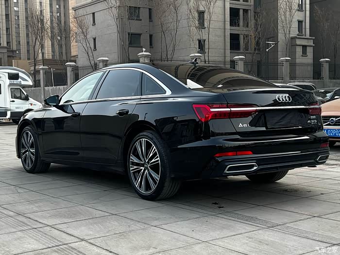 奥迪a6l2019款45tfsiquattro臻选动