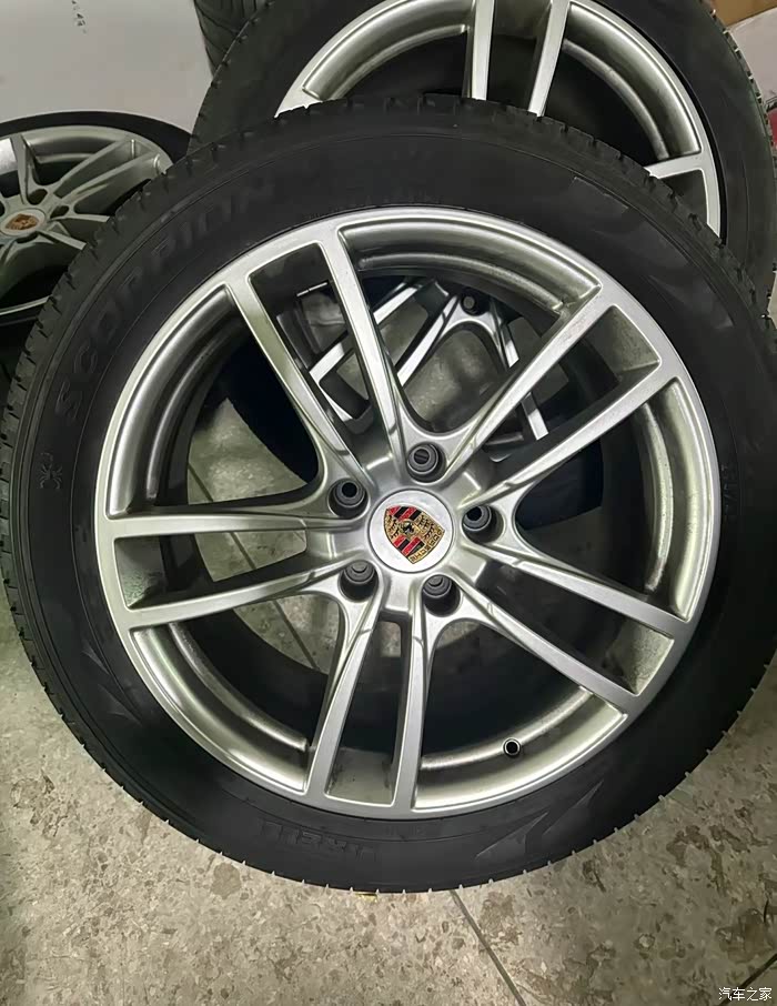 保时捷卡宴轮毂20寸带轮胎一套原厂拆车件
