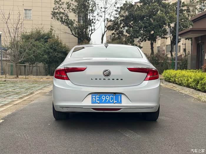 新到17年别克君越20t精英版一手车5万公里原版原漆