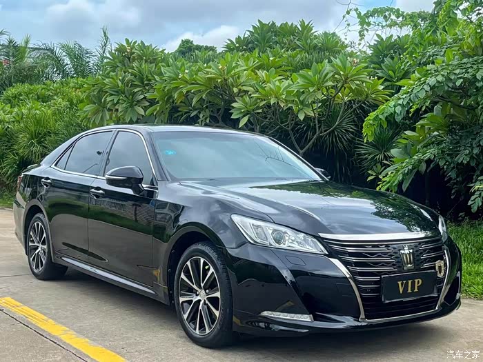 一代情怀丰田皇冠