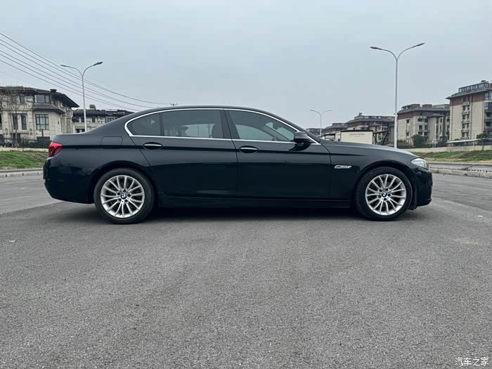 出一手16年上牌宝马525豪华设计套装