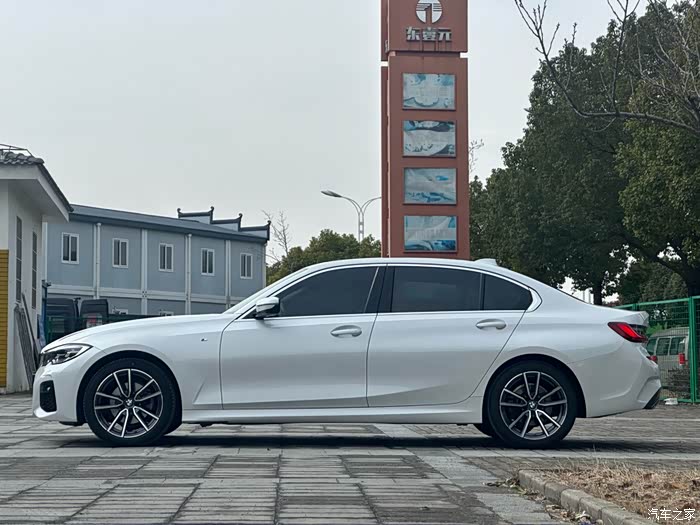 转让一台,宝马3系 2022款 325li m运动套装,2.