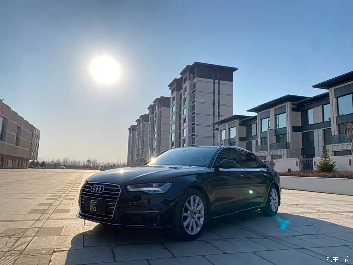 17年奥迪a6l30t顶配尊享版一手车实表6万公