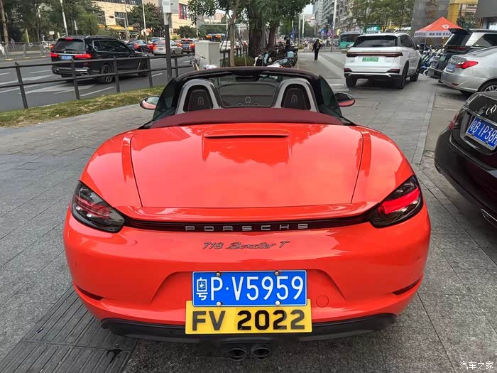 21款保时捷718全新落地766现出48联系13686
