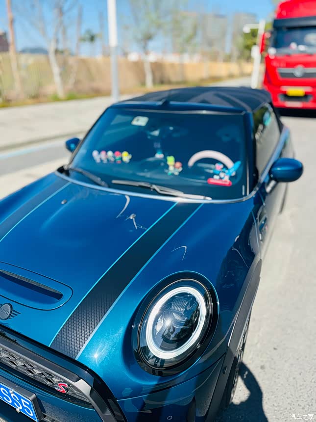 出小姐姐一手车minif57ssidewalk特别版本