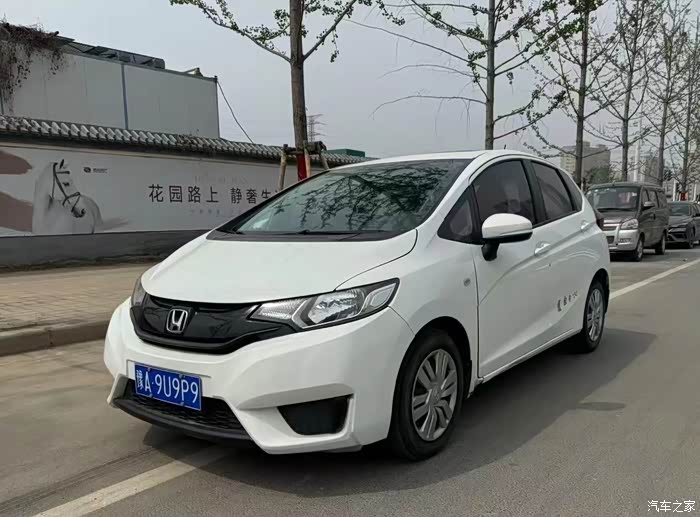 2016年11月飞度,全车1块补漆,带天窗