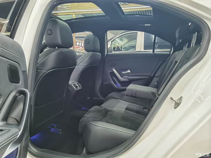 奔驰a200l售价148万2020年4月上牌13