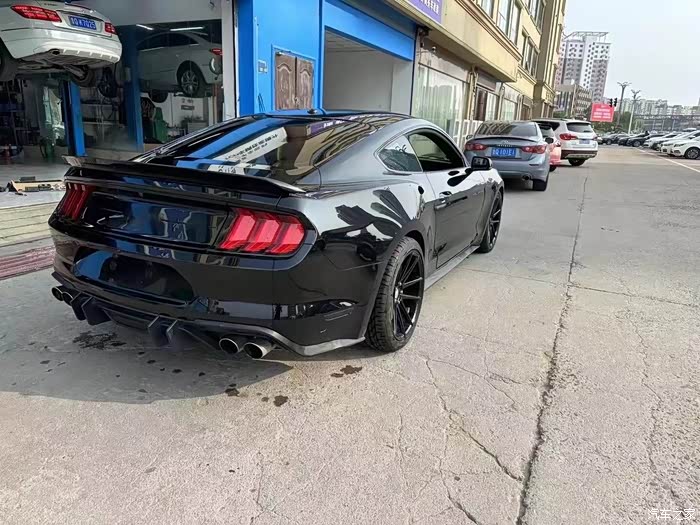 零首付18年18款美规野马座椅通风加热定速巡航防碰