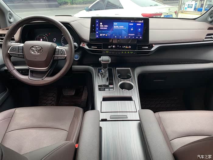 30多万开走丰田赛那sienna2021款25l