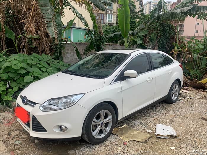 2012年的福特福克斯转让