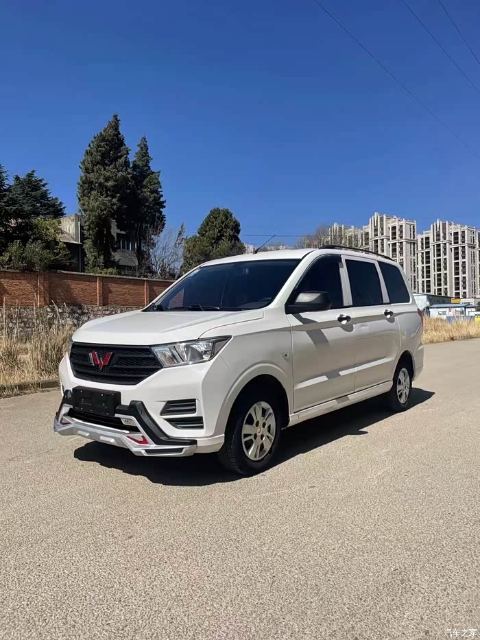 【图】本地私家一手21年五菱宏光s,1.5手动六速,安全滑行3.2_五菱宏光