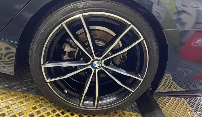 宝马3系19寸轮毂轮胎有缘的进