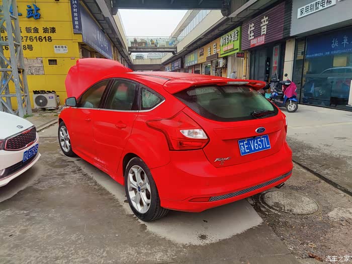 12款新福克斯20手动豪华无任何碰撞公里数有点大13