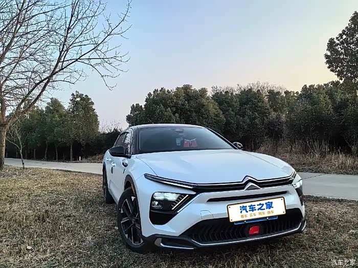 【图】凡尔赛原车轮毂手把手教你升级刀锋_凡尔赛c5 x论坛_汽车之家