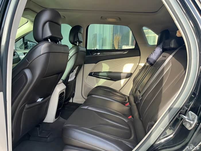 8万多的林肯mkc17年9万公里两件补漆配置亮点电