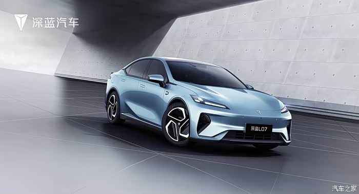 深蓝汽车与华为深度融合 以共生美学,驭行未来新境 以智能科技