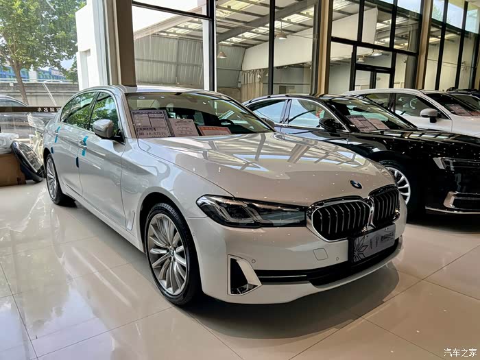 2022款 改款二 530li 尊享型 豪华套装 仅仅行驶5