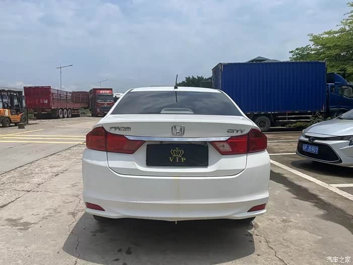 最新到店 17年上牌本田锋范,1.5l舒适版,车况精品,实表