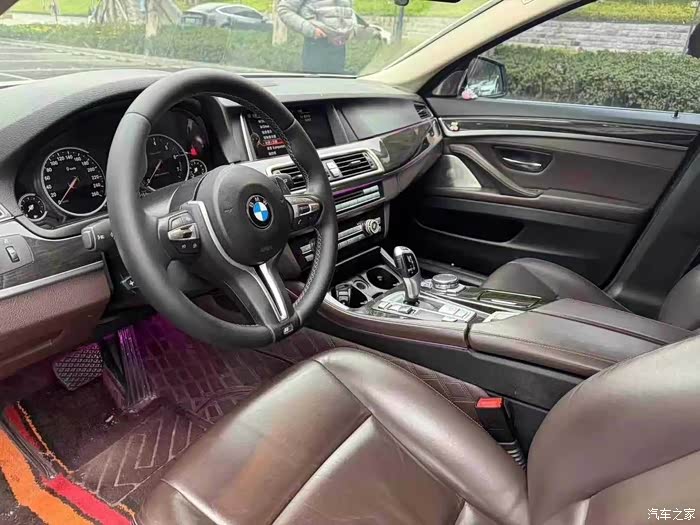 宝马5系2017款525li豪华设计套装1888