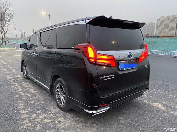 20年20款丰田埃尔法25l尊贵版120000km全程