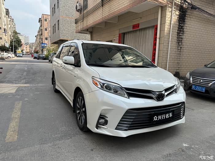 出19年四驱塞纳35排量ltd顶配两个航空座椅赠送