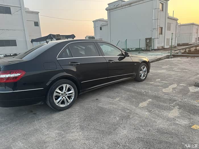 【图】2012年10月的车,12万公里,全车3个面补漆,车况漂亮,_奔驰e级